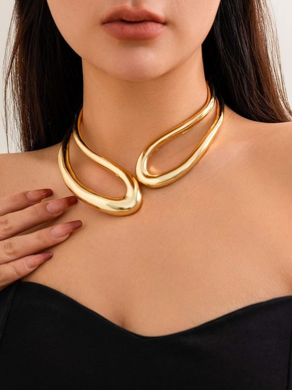 Statement Jewelry Trends That Elevate Any Outfit